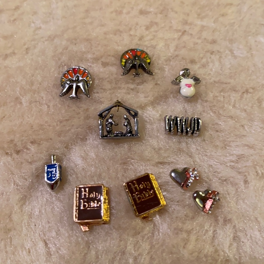 Lot of 10 Origami Owl charms